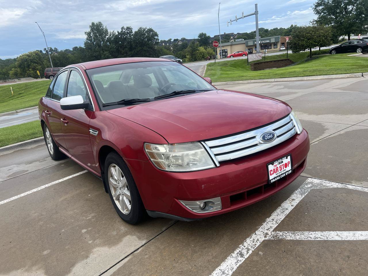 Used 2009 Ford Taurus SE FWD image 4