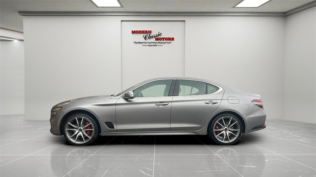 Used 2025 Genesis G70 2.5T image 4