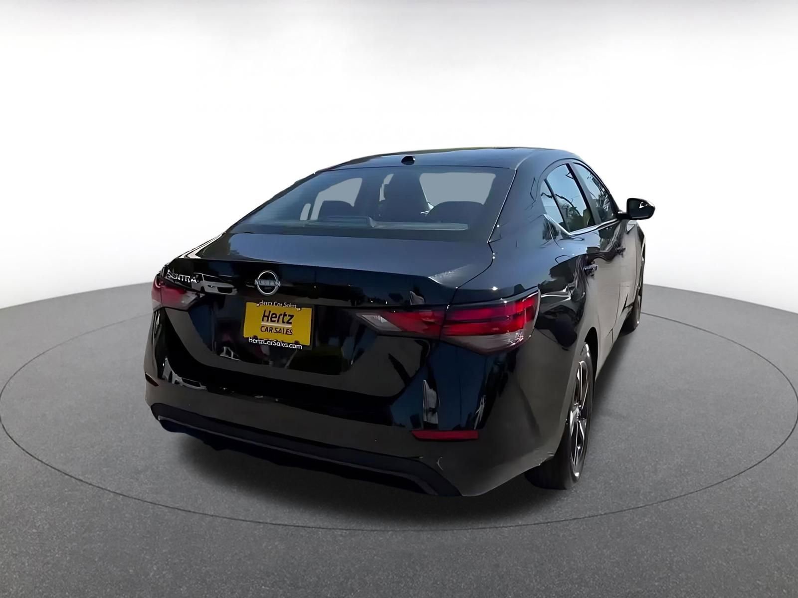 Used 2025 Nissan Sentra SV image 14