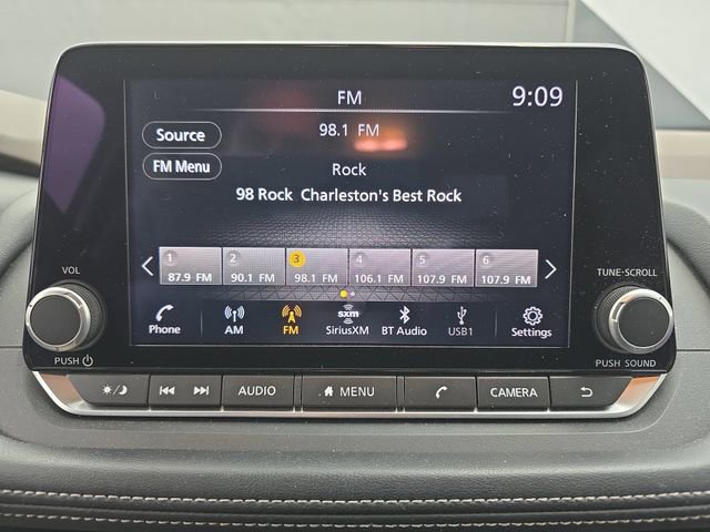 Used 2023 Nissan Rogue SV image 28