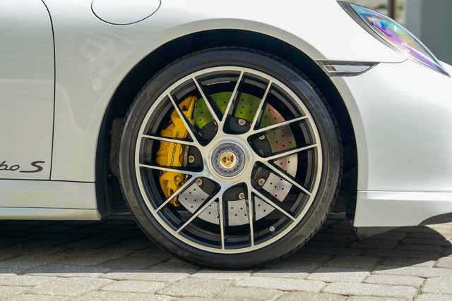 Used 2017 Porsche 911 4 Coupe AWD/4WD image 36