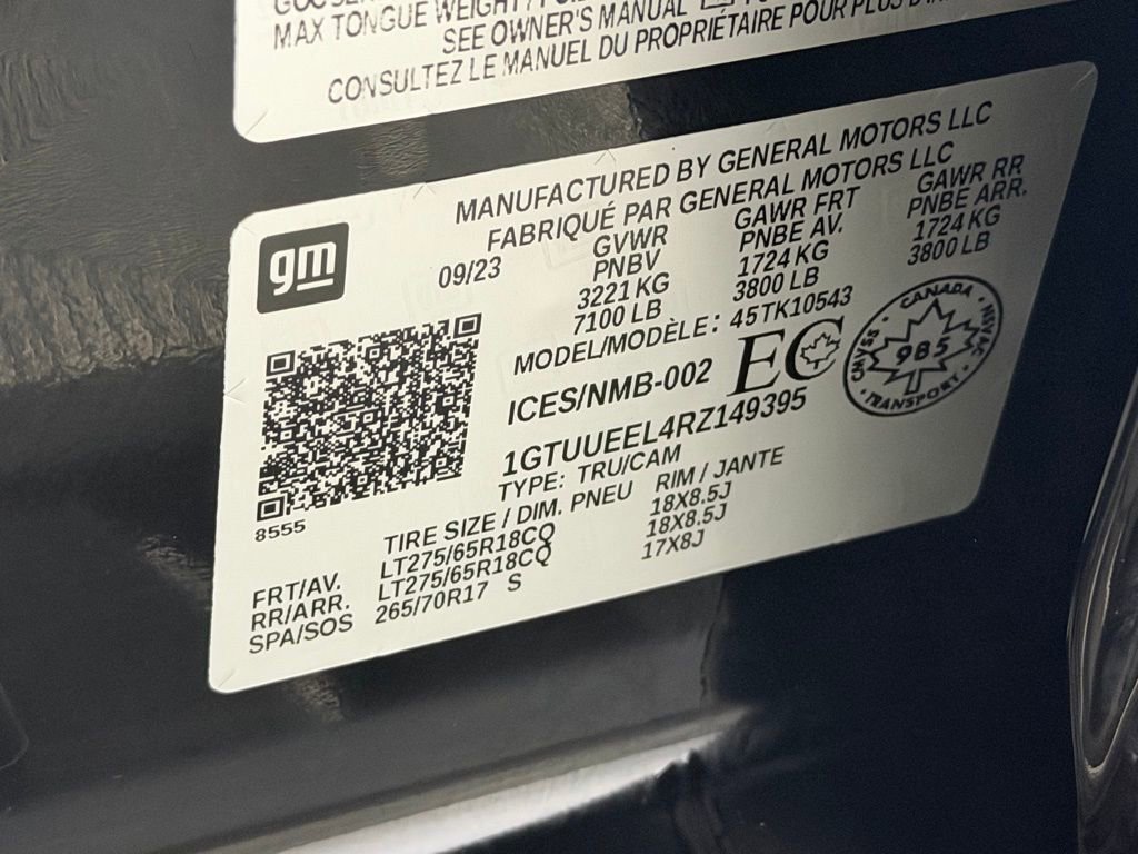 Used 2024 GMC Sierra 1500 AT4 w/ Technology Package image 32