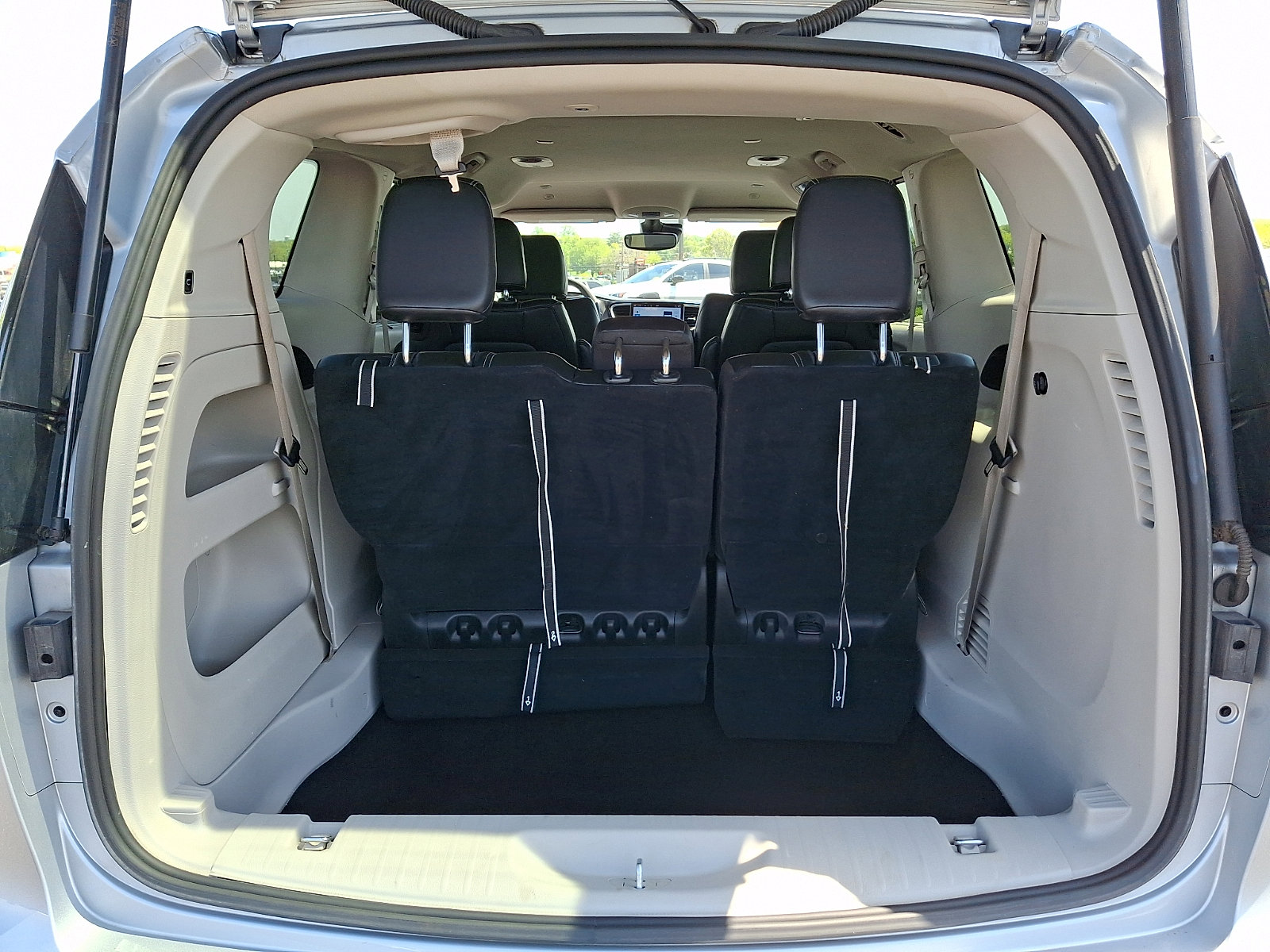 Certified 2023 Chrysler Pacifica Touring-L FWD image 31