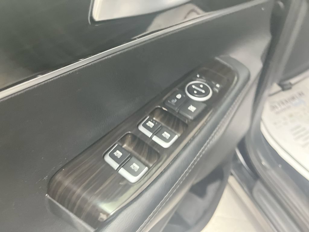 Used 2020 Kia Sorento LX w/ LX I4 Convenience Package FWD image 17