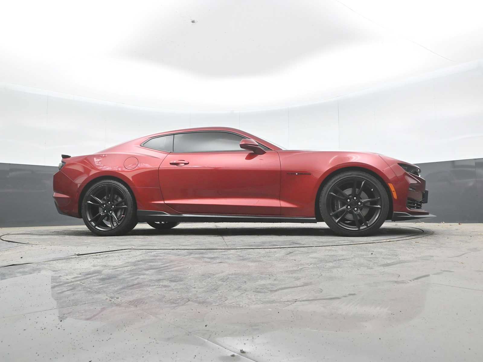 Used 2022 Chevrolet Camaro SS RWD image 30