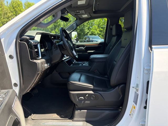 Used 2025 GMC Sierra 3500 Denali w/ Technology Package AWD/4WD image 10