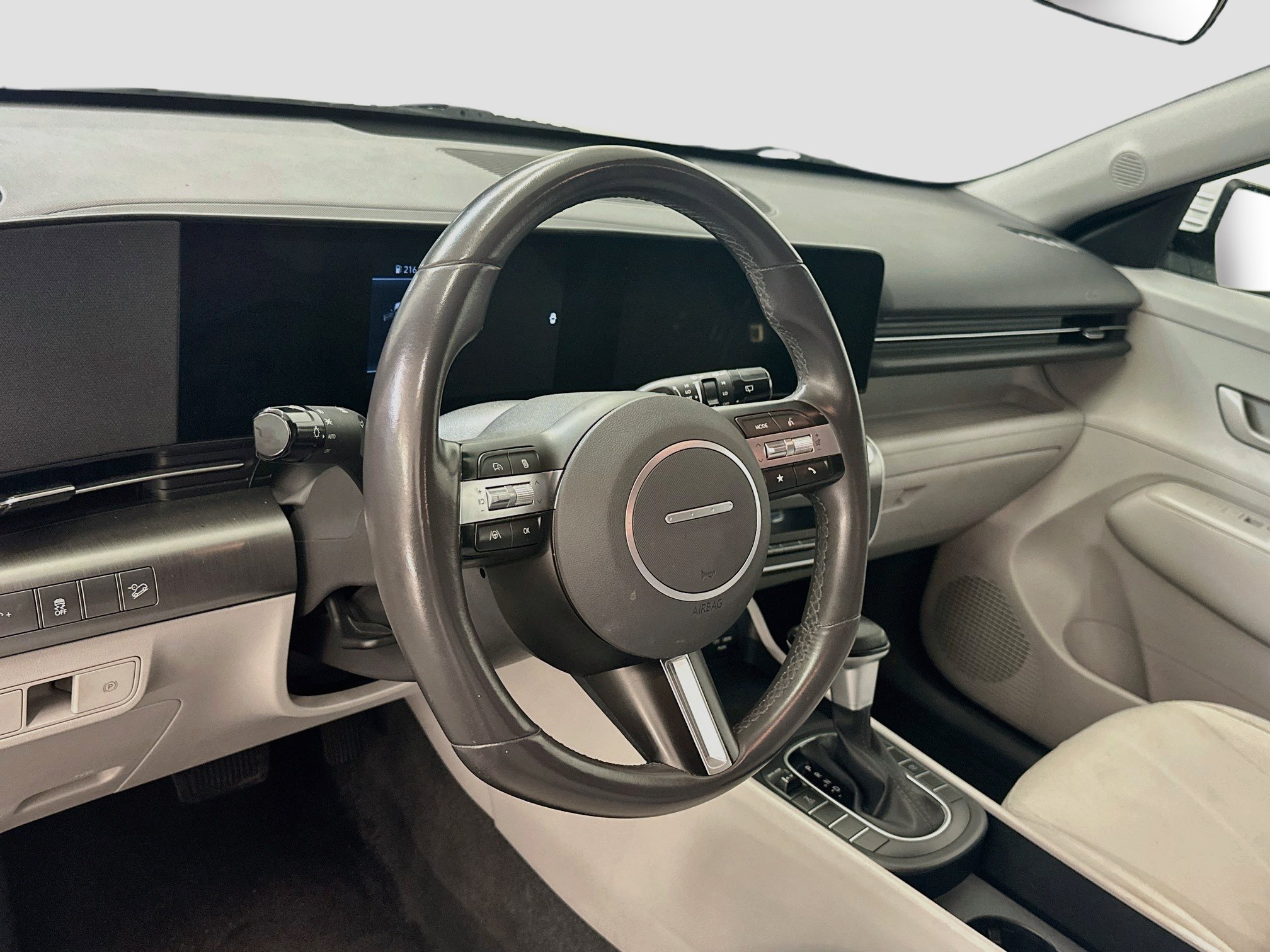 Used 2025 Hyundai Kona SEL AWD/4WD image 18