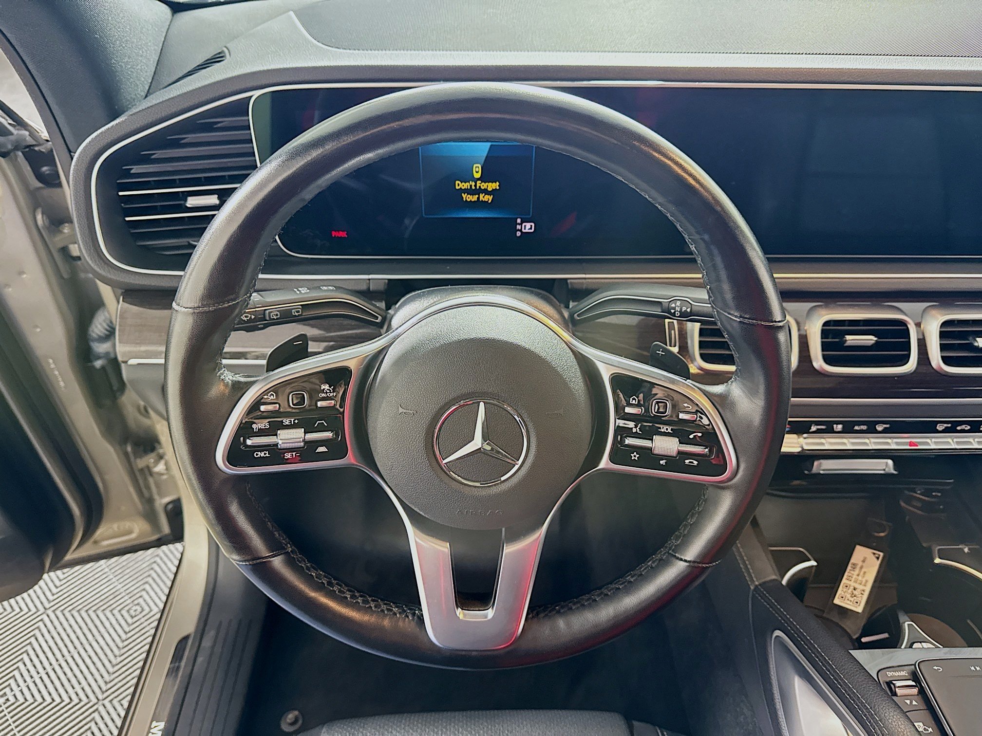 Used 2022 Mercedes-Benz GLE 350 4MATIC image 17