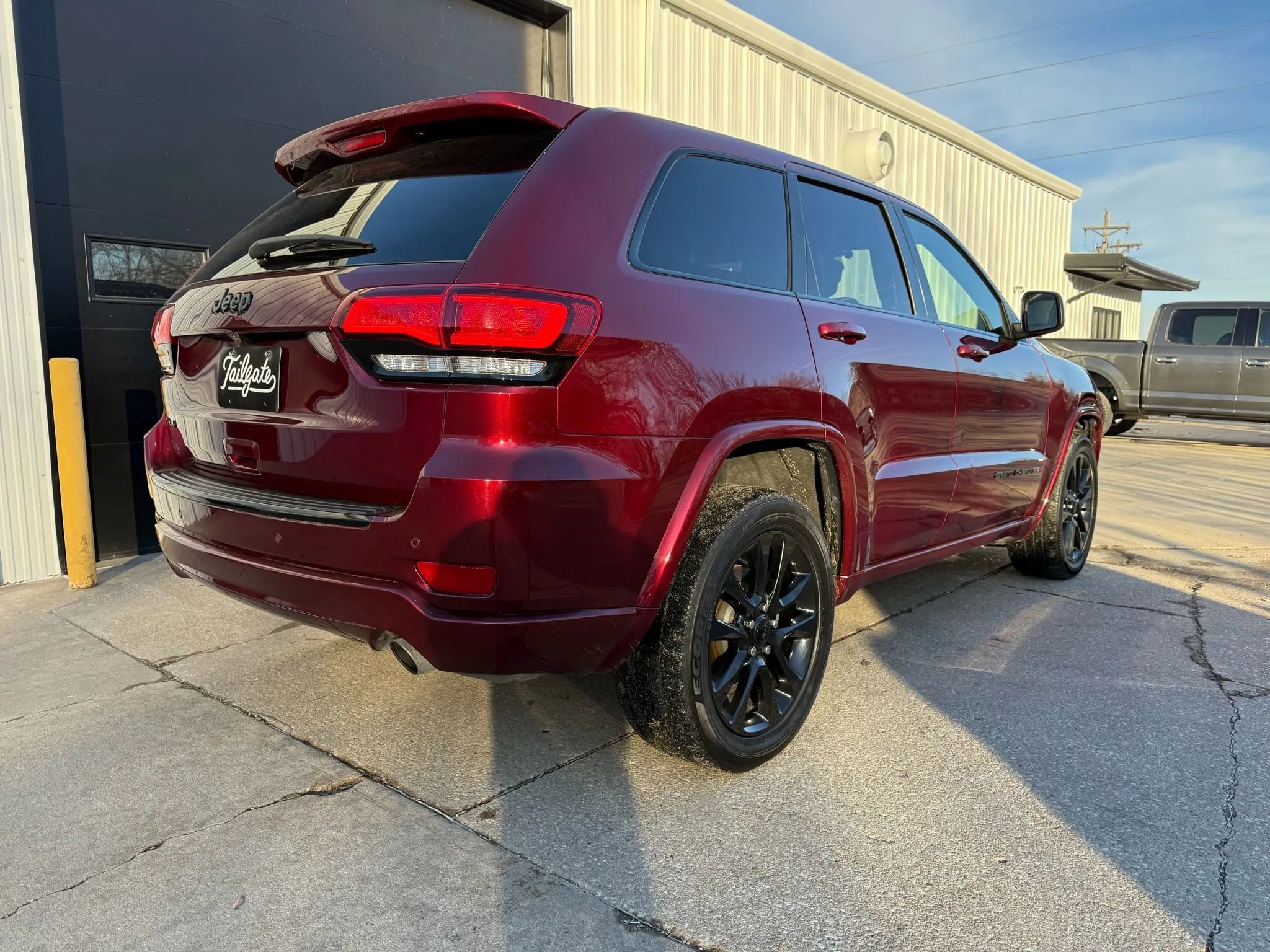 Used 2018 Jeep Grand Cherokee Altitude image 7