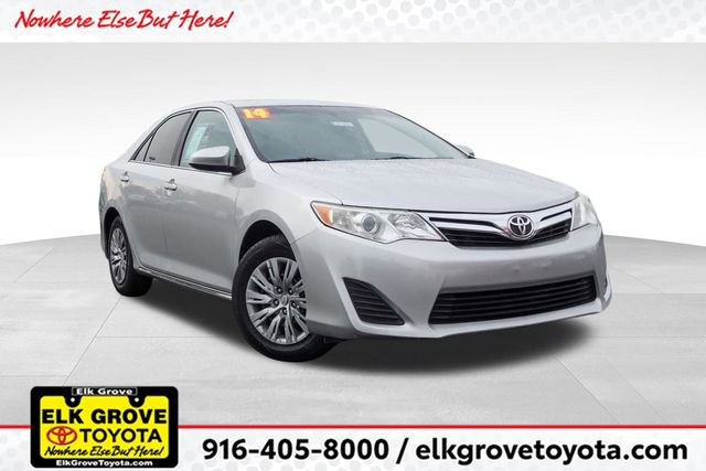 Used 2014 Toyota Camry LE image 1