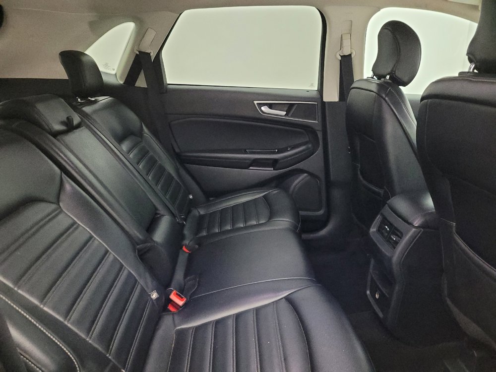 Used 2019 Ford Edge SEL w/ Equipment Group 201A image 19
