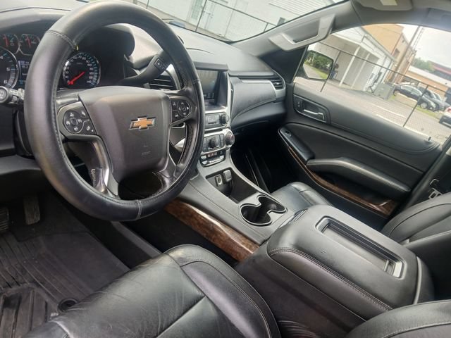 Used 2019 Chevrolet Suburban LT AWD/4WD image 34
