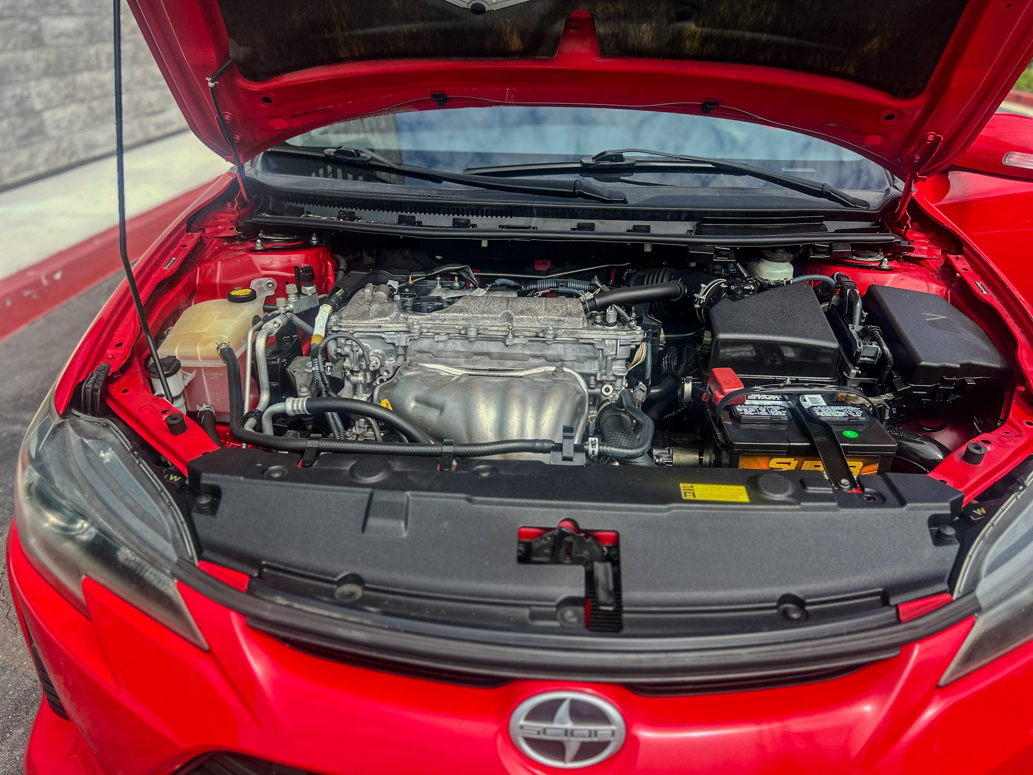Used 2014 Scion tC FWD image 8
