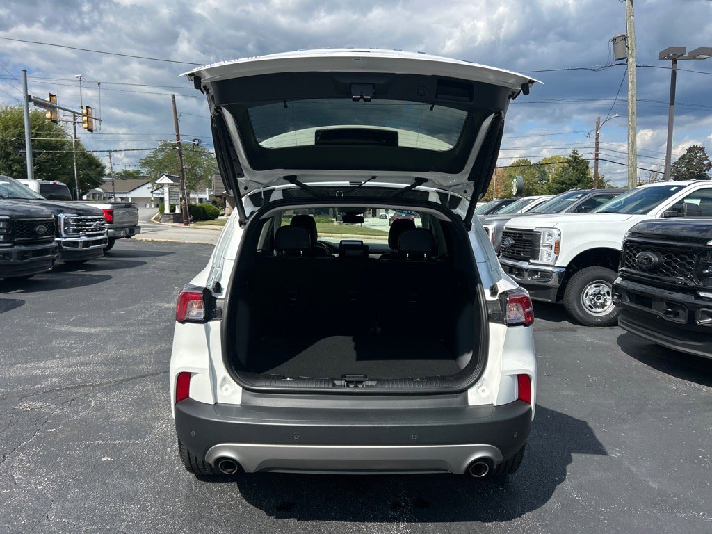 Used 2022 Ford Escape Titanium w/ Titanium Elite Package image 14