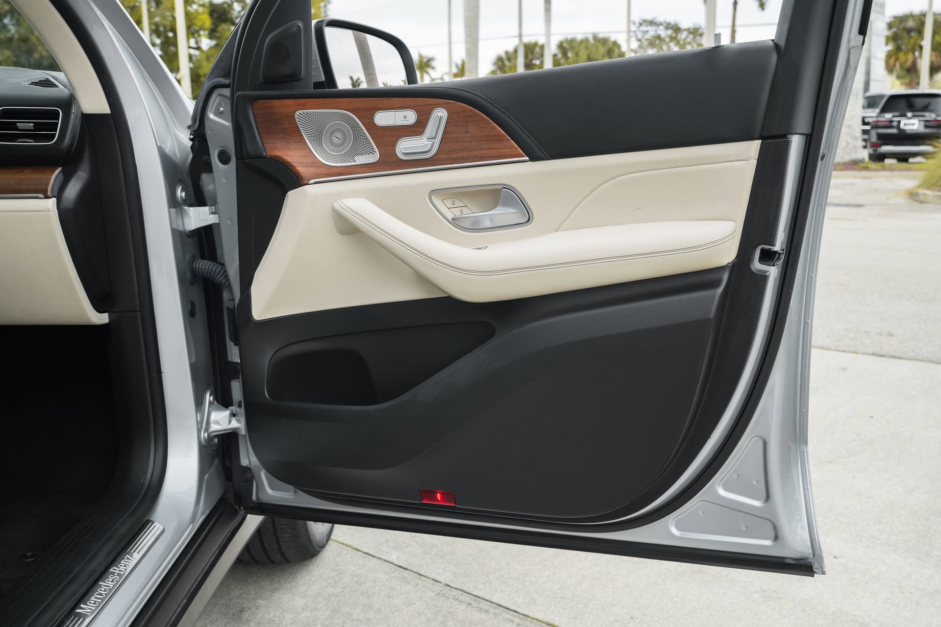 Used 2023 Mercedes-Benz GLE 450 4MATIC image 40