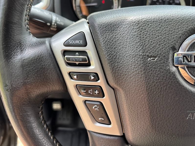 Used 2018 Nissan Titan PRO-4X w/ Pro-4x Convenience Package AWD/4WD image 14