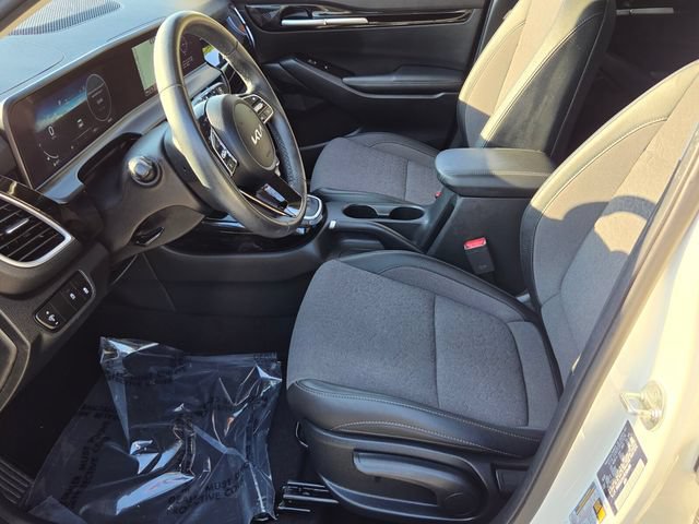 Used 2024 Kia Seltos S AWD/4WD image 11