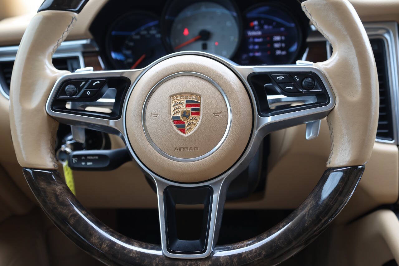 Used 2015 Porsche Macan S AWD/4WD image 18
