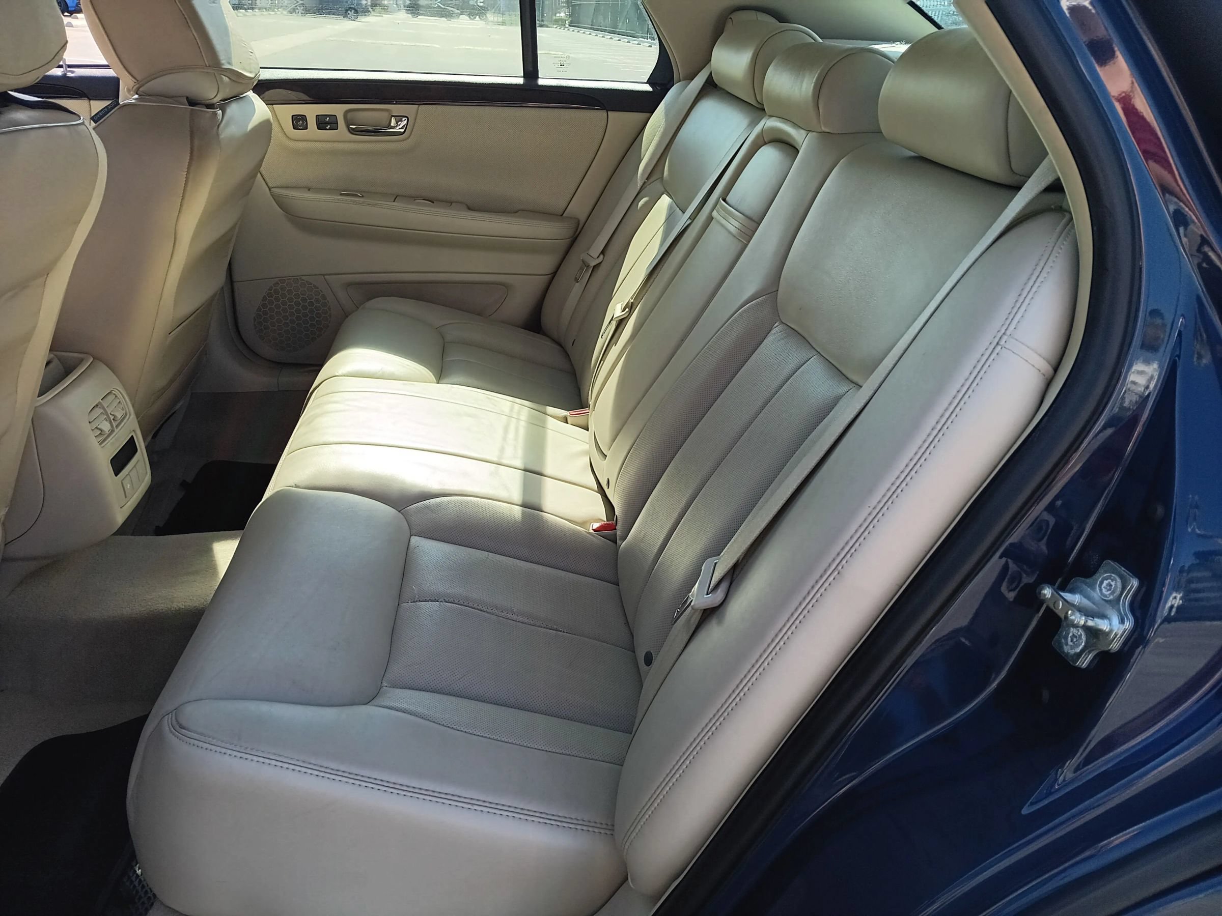 Used 2008 Cadillac DTS FWD image 12