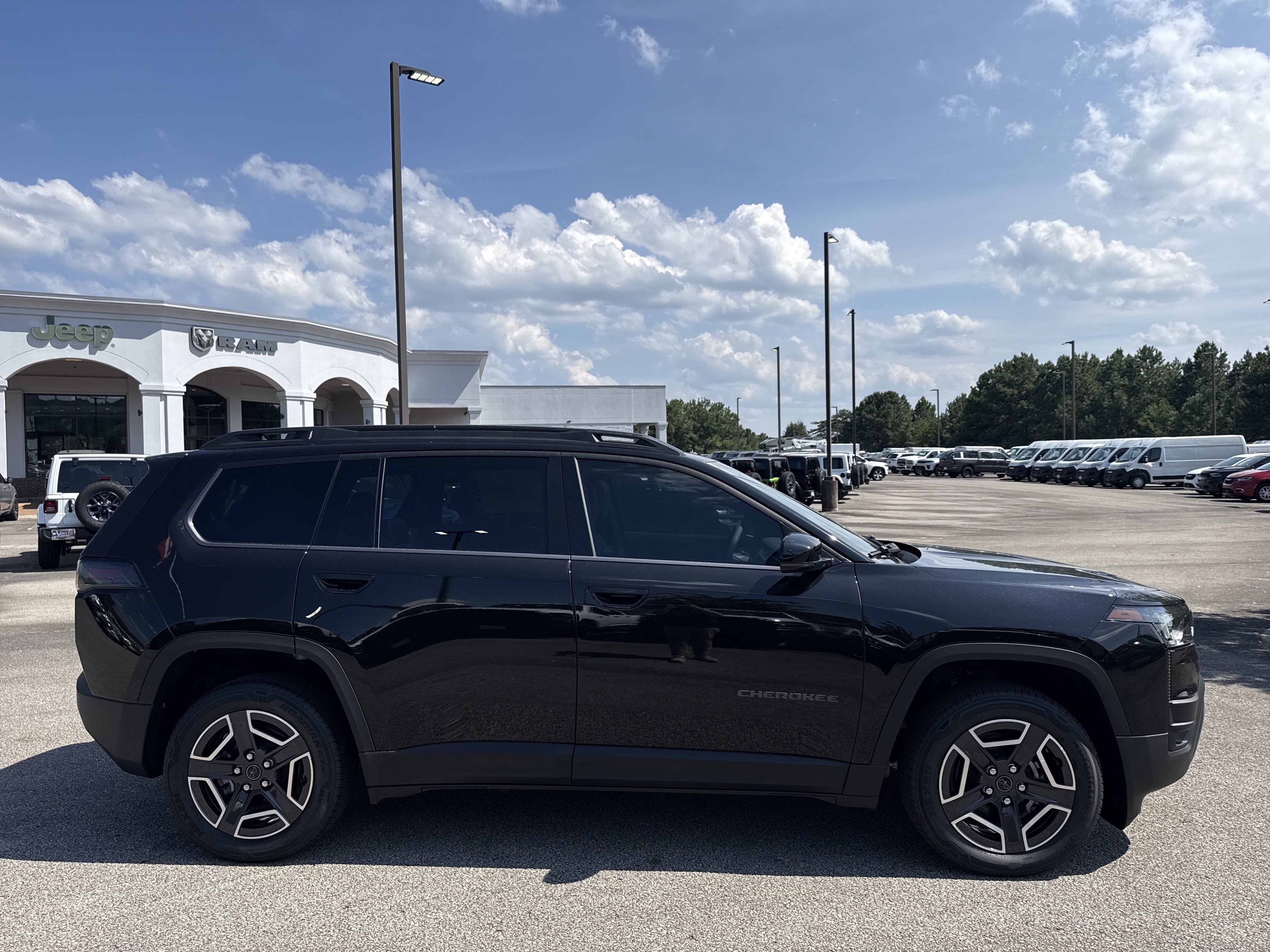 New 2026 Jeep Cherokee Limited AWD/4WD image 8