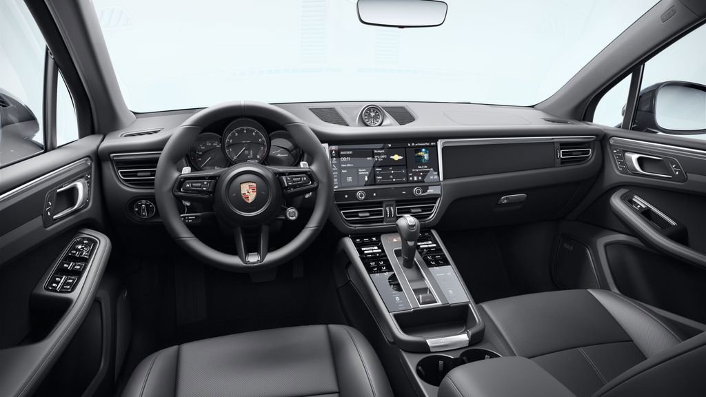 Certified 2026 Porsche Macan AWD/4WD image 10