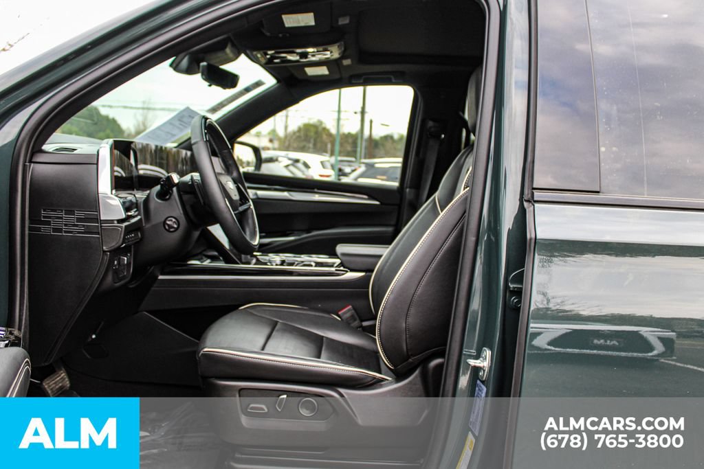 Used 2025 Cadillac Escalade Sport w/ LPO, ONYX Package AWD/4WD image 16