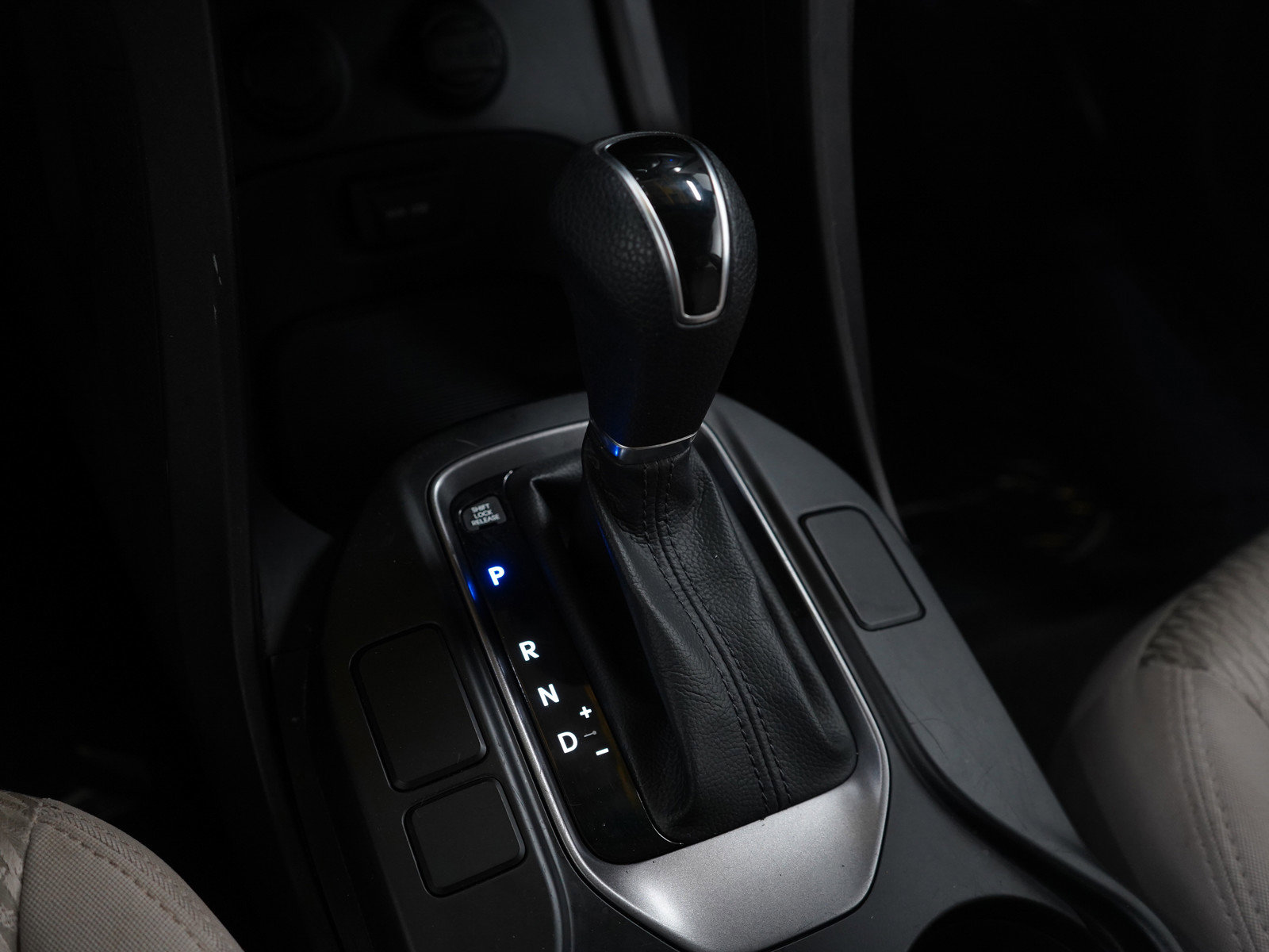 Used 2014 Hyundai Santa Fe Sport image 22