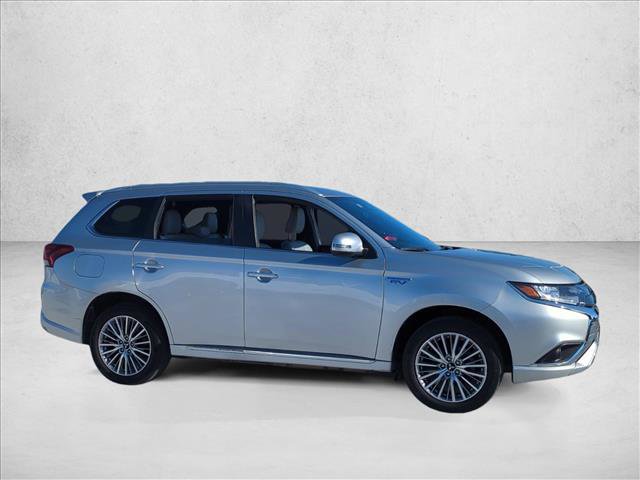 Used 2022 Mitsubishi Outlander SEL image 4