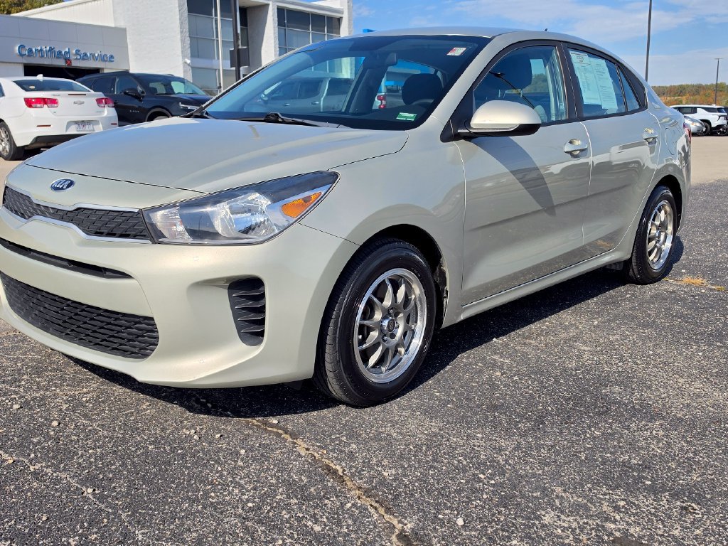 Used 2018 Kia Rio S FWD image 4