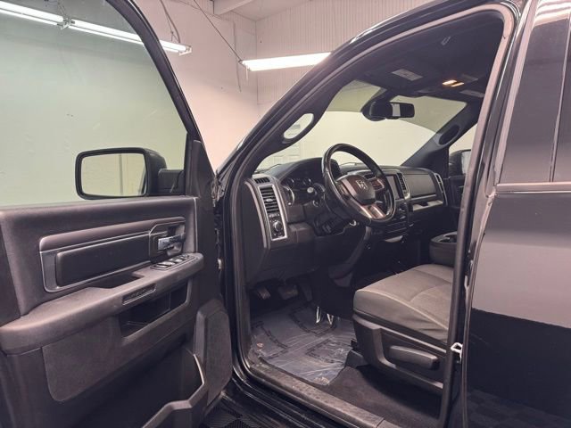 Used 2021 RAM 1500 Classic Warlock image 10