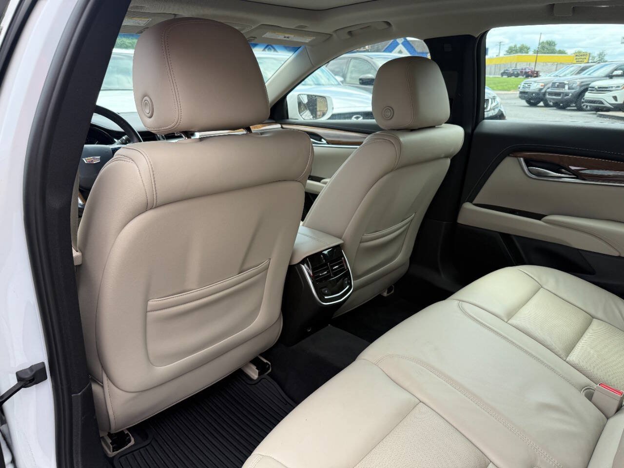 Used 2018 Cadillac XTS Luxury w/ Driver Awareness Package FWD image 28