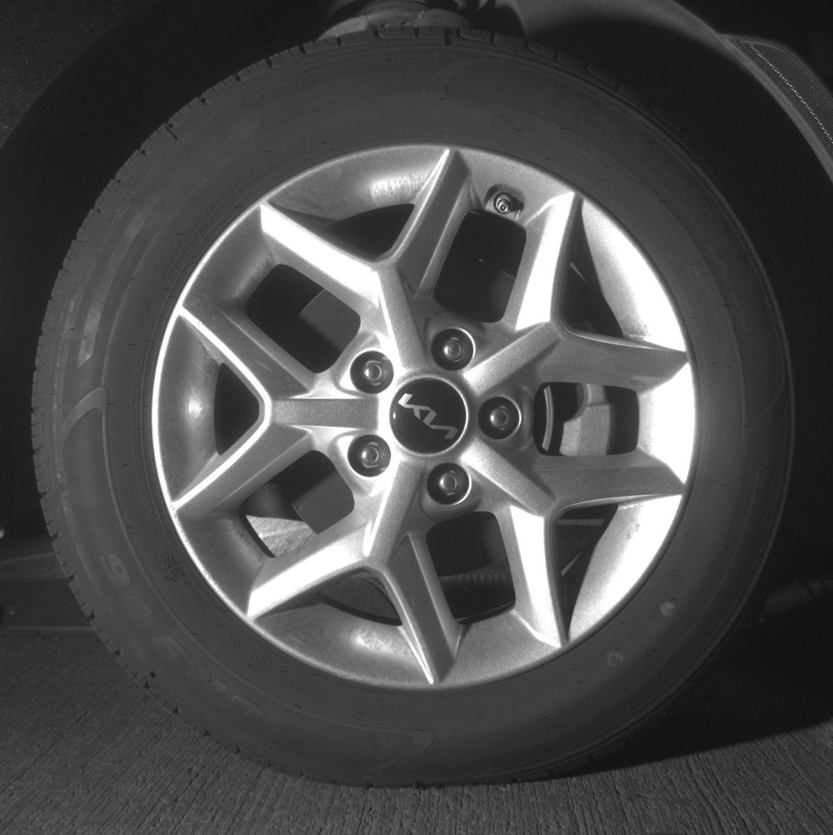 Used 2025 Kia Soul LX w/ LX Technology Package FWD image 13