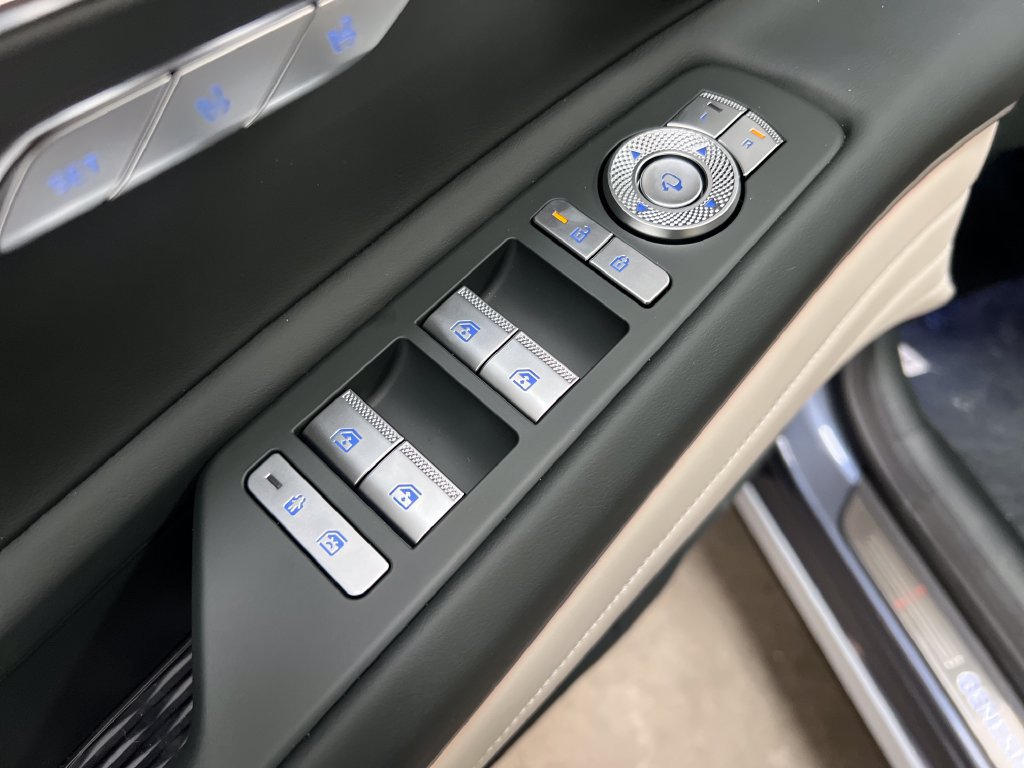 New 2027 Genesis GV80 2.5T Advanced AWD/4WD image 11