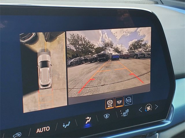 New 2026 Chevrolet Equinox EV LT image 12