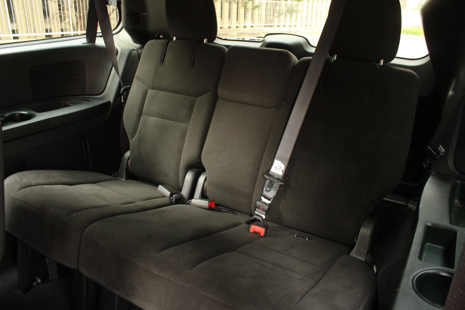 Used 2015 Dodge Grand Caravan SXT w/ Blacktop Package FWD image 20