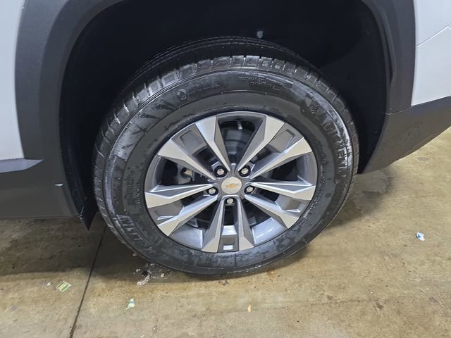 New 2026 Chevrolet Equinox LT w/ Convenience Package II image 34