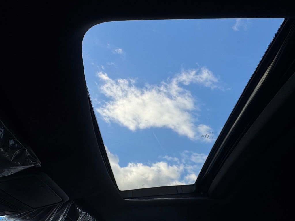 Used 2025 Honda Ridgeline TrailSport image 11