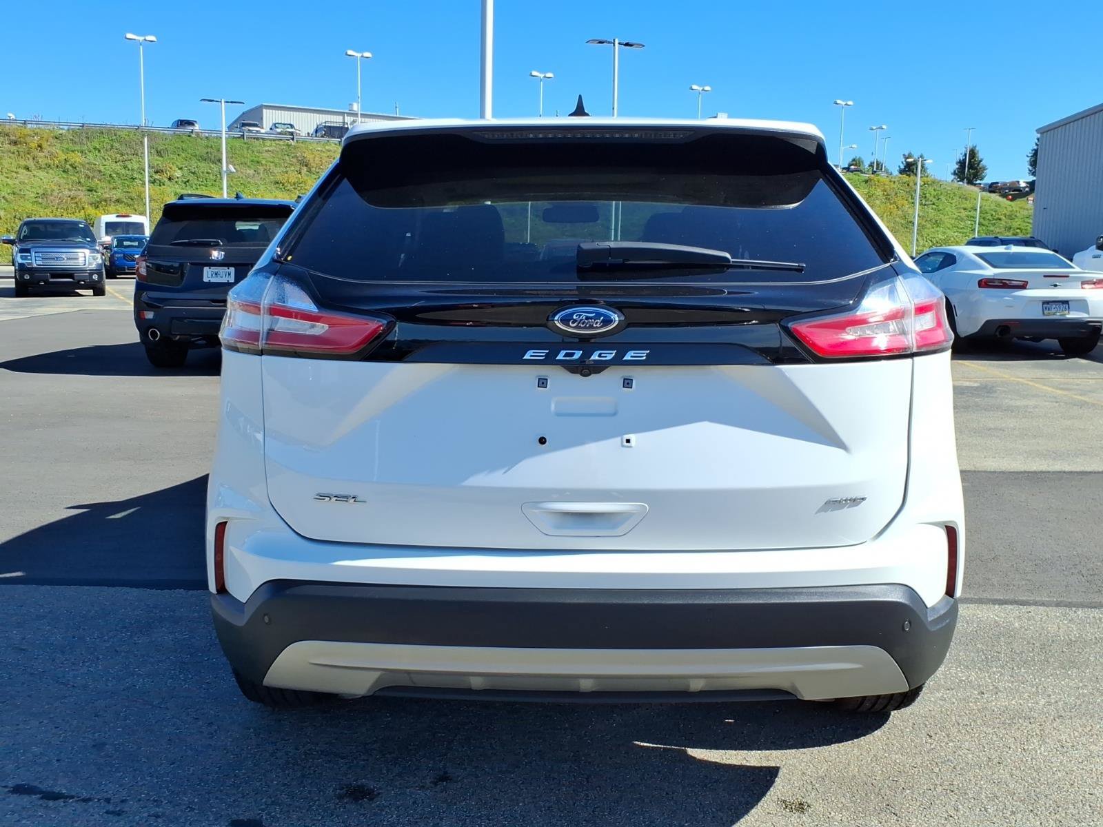 Used 2024 Ford Edge SEL w/ Convenience Package AWD/4WD image 5