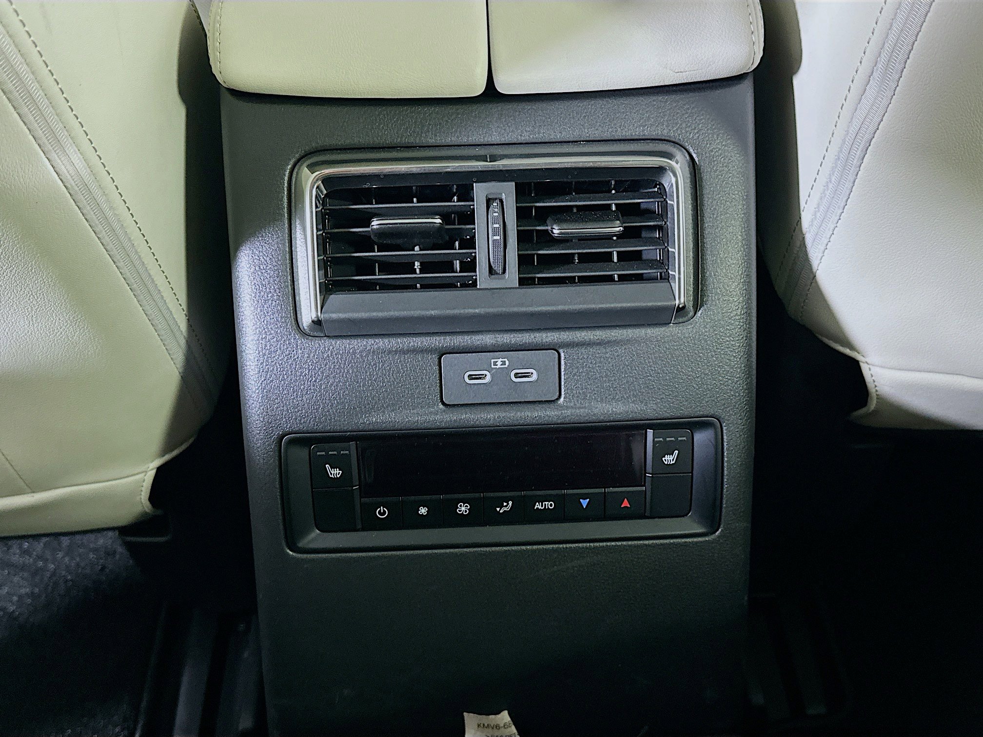 Used 2024 MAZDA CX-90 Plug-In Hybrid w/ Premium Plus image 29