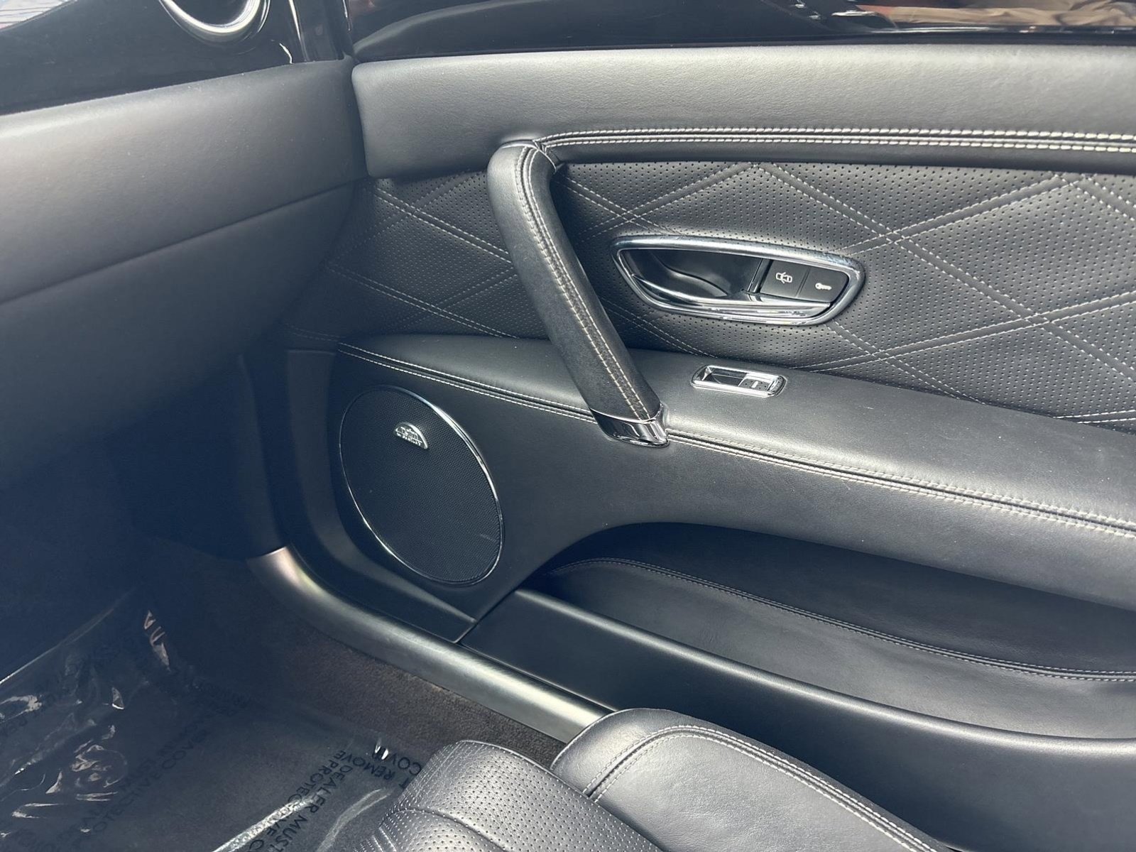 Used 2014 Bentley Flying Spur W12 image 24