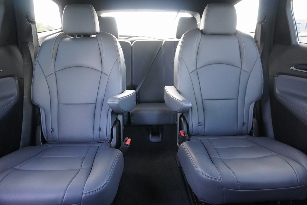 Used 2024 Buick Enclave Premium image 26