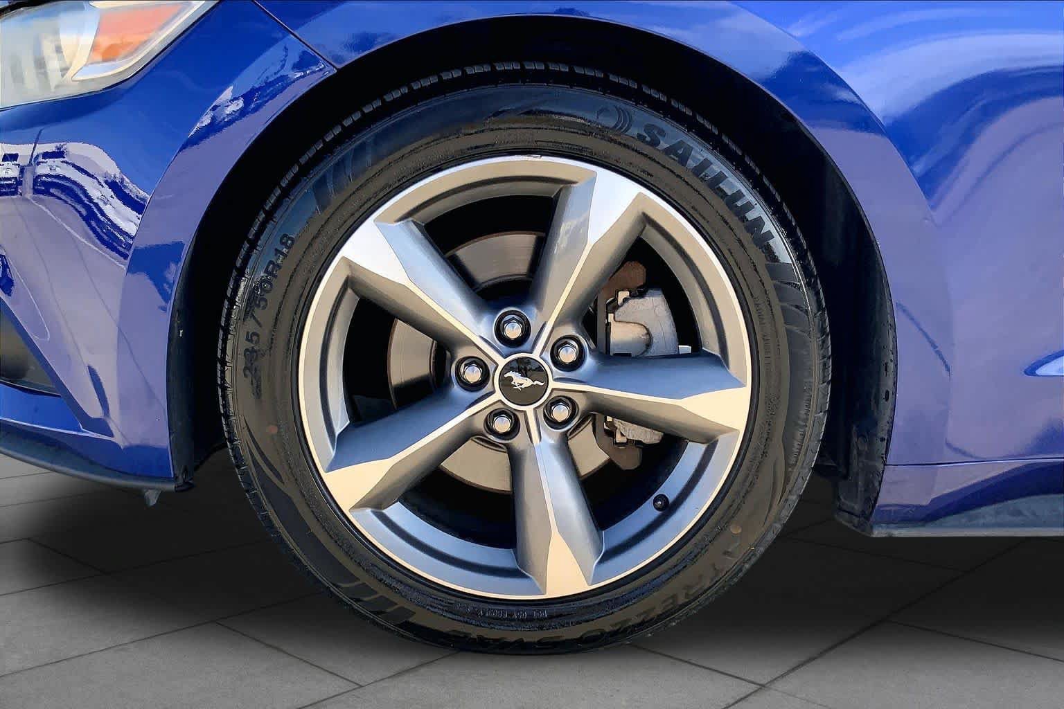 Used 2016 Ford Mustang Coupe w/ Equipment Group 051A RWD image 10