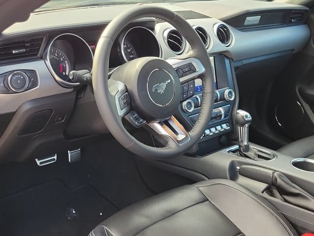 Used 2022 Ford Mustang Premium RWD image 7