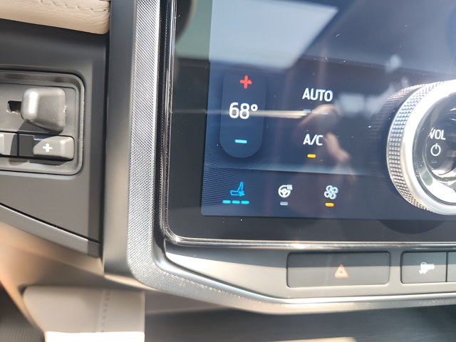 Used 2023 Ford Expedition Max Limited AWD/4WD image 4