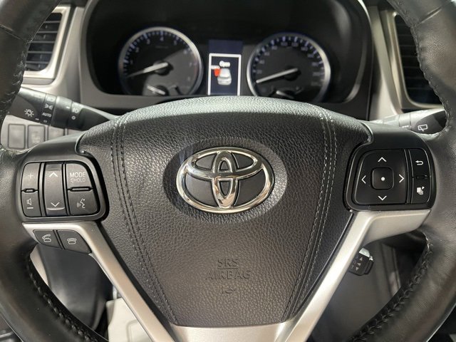 Used 2016 Toyota Highlander Limited image 13