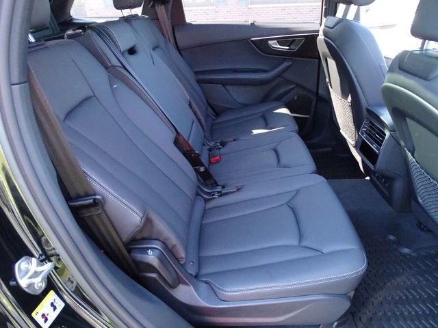 Used 2025 Audi Q7 3.0T Premium Plus image 17