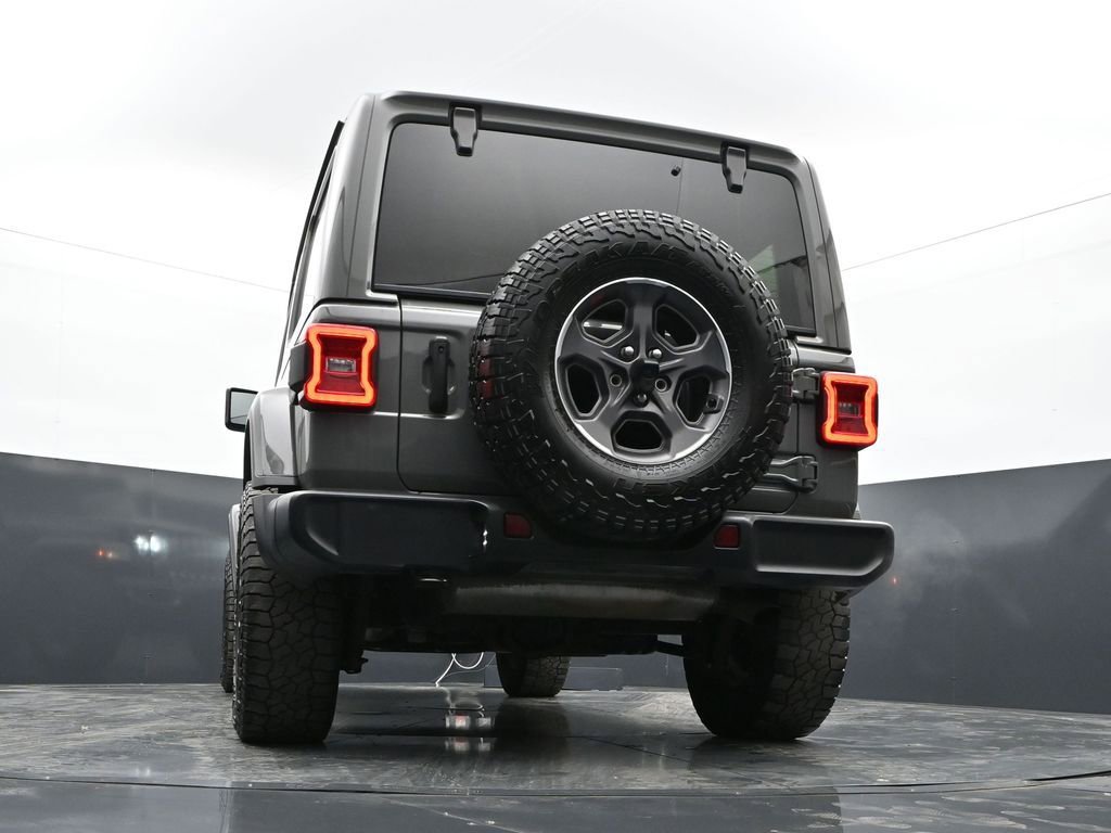 Used 2022 Jeep Wrangler Unlimited Sahara w/ Cold Weather Group image 37