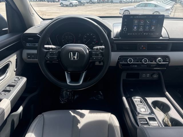 Certified 2023 Honda Pilot Touring image 14
