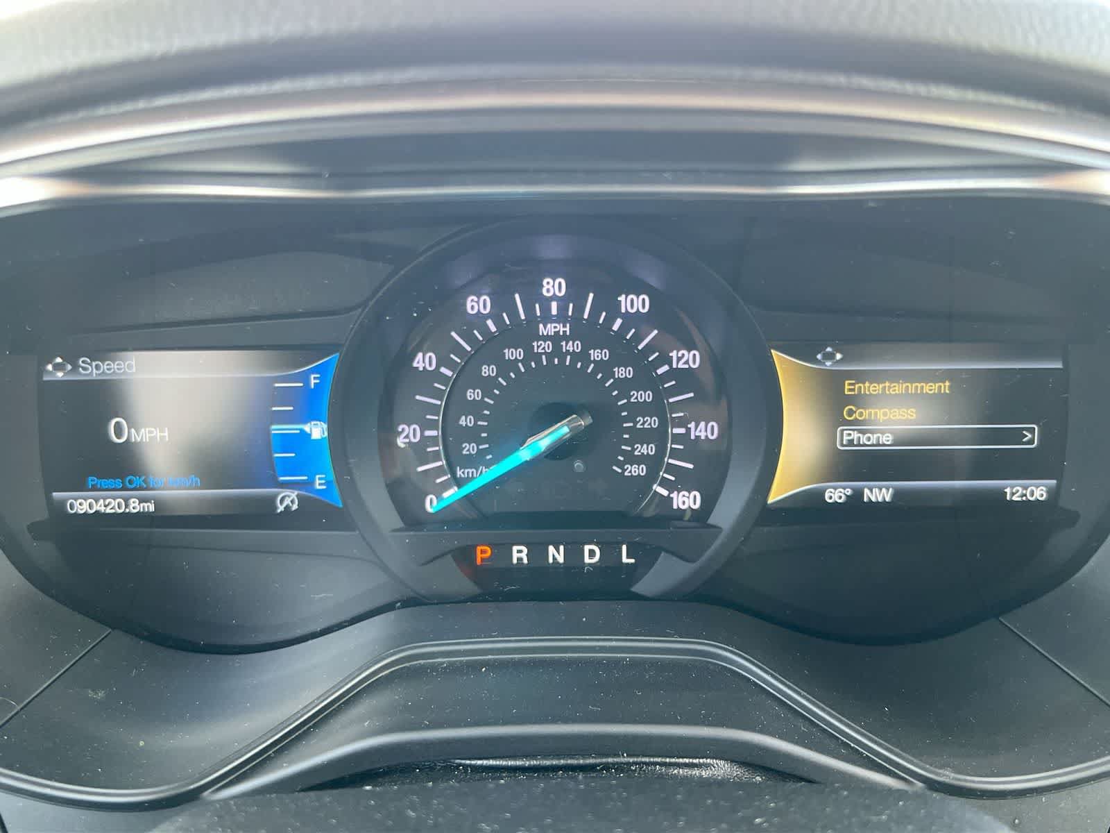 Used 2020 Ford Fusion SE FWD image 33
