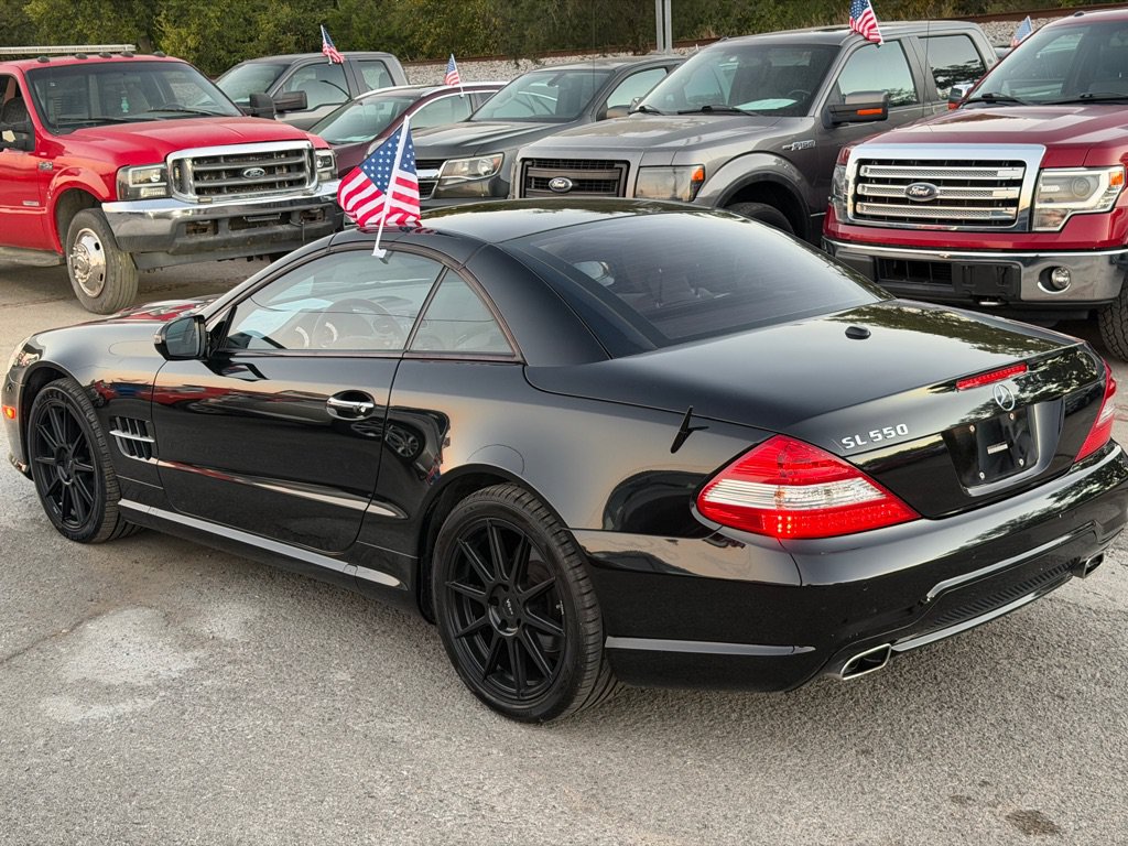Used 2011 Mercedes-Benz SL 550 image 7